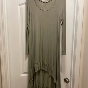 Easel dress size medium